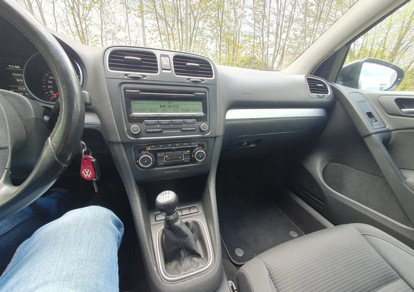 Volkswagen Golf cena 16900 przebieg: 220000, rok produkcji 2010 z Urzędów małe 301